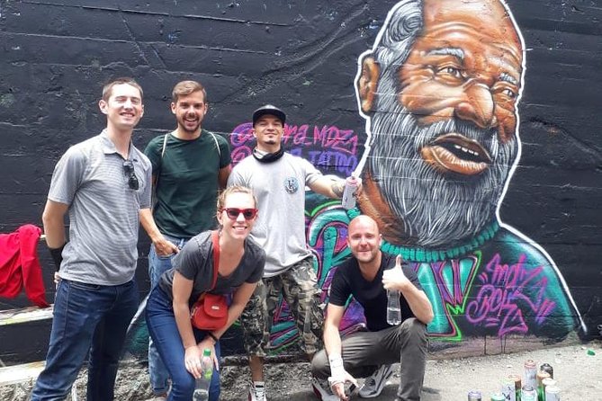 Comuna 13 Tour with Cable Car Ride - Key points to know before booking