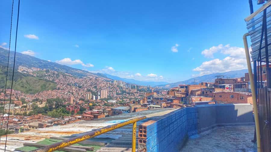 Comuna 13: Walking with local artist and learn part of Medellin's history - Why Comuna 13 is more than a photo stop