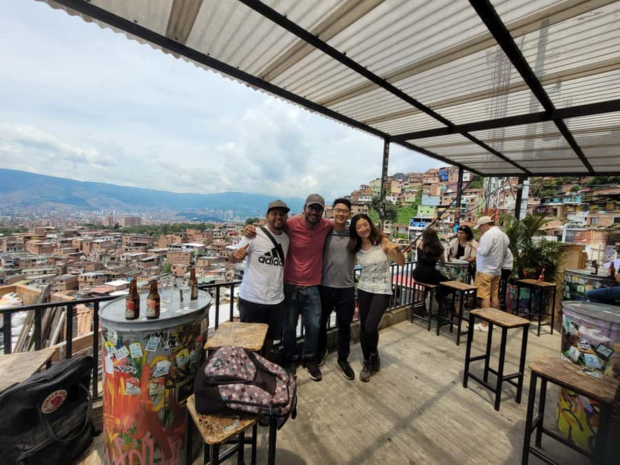 Comuna 13: Walking with local artist and learn part of Medellin's history - Starting from Laureles, La Floresta, or El Poblado