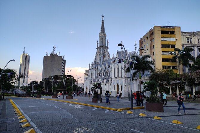 Cristo Rey, Tertulia Museum and Downtown Cali City Tour - Plaza de Caicedo and the city center