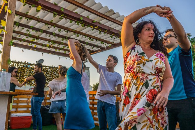 Dance Class In a Secret Rooftop Of The Old City - Arriving in Getsemaní for the 5 p.m. class