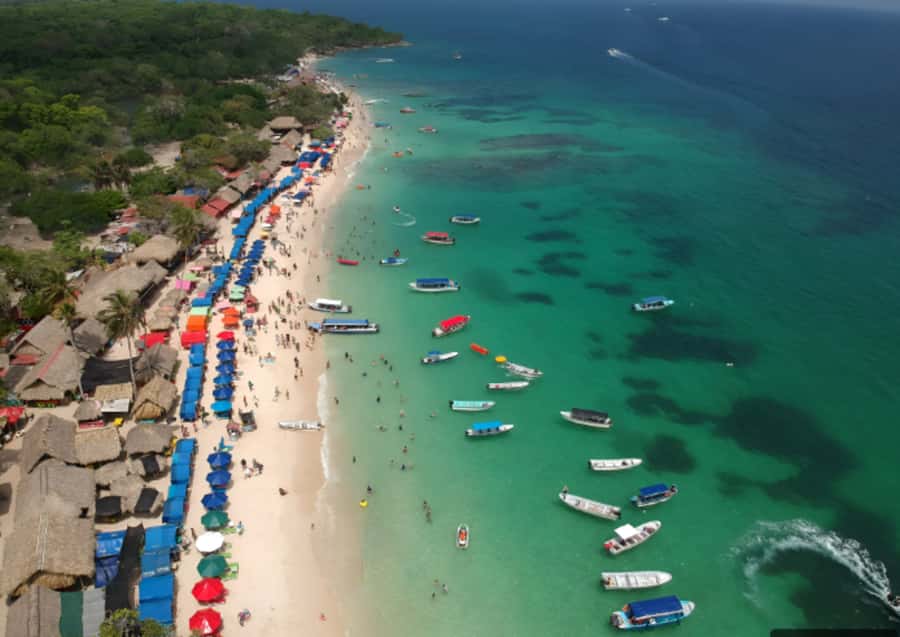 Daytour to Playa Tranquila VIP with Parasols, Lunch by bus! - The bus ride to Barú