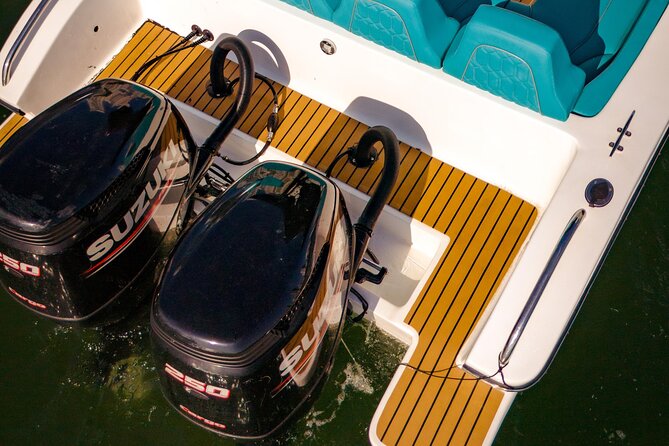 Deluxe Speedboat To the Rosario Islands 12 Passengers - What the Private 12-Passenger Boat Changes