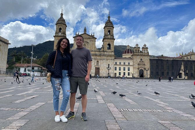 Descubre la Magia: Catedral de Sal & Bogotá en 1 Día - Key points at a glance