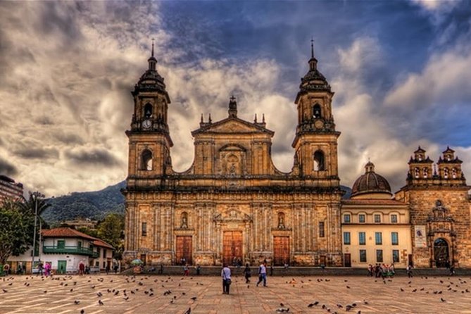 Descubre la Magia: Catedral de Sal & Bogotá en 1 Día - Why this one-day route works