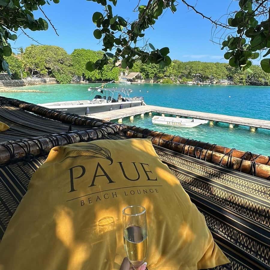 Discover the magical Paue Island in the Rosario Islands from Cartagena. - Paue Island at a glance