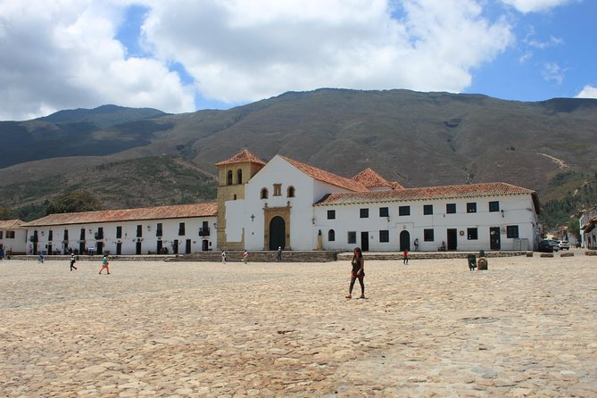 Discover Villa de Leyva, a colonial and historic town and enjoy the vineyard. - Key points before you book