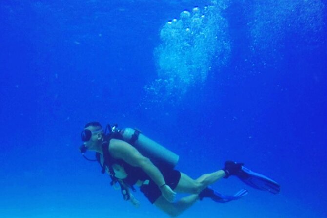 Diving in Playa Blanca Barú with Lunch - Cartagena Colombia - Communication can shape the whole day