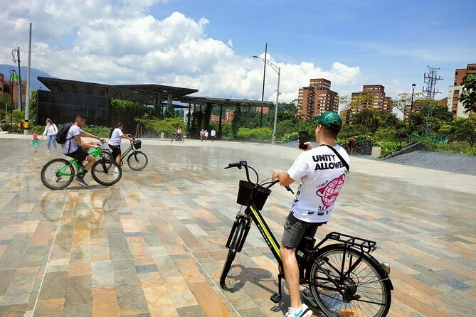 Electric Bike City Tour Medellin With Colombian Coffee and Snack - San Antonio: coffee, a Colombian snack, and a useful break