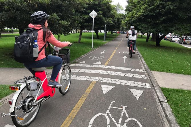 Electric bikes with local bites (flexible hours and small group) - Local bites are part of the value
