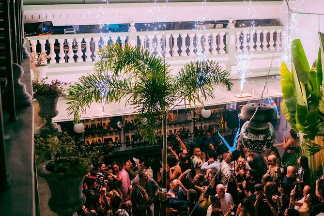 Epic Night Cartagena - The small-group format and language help