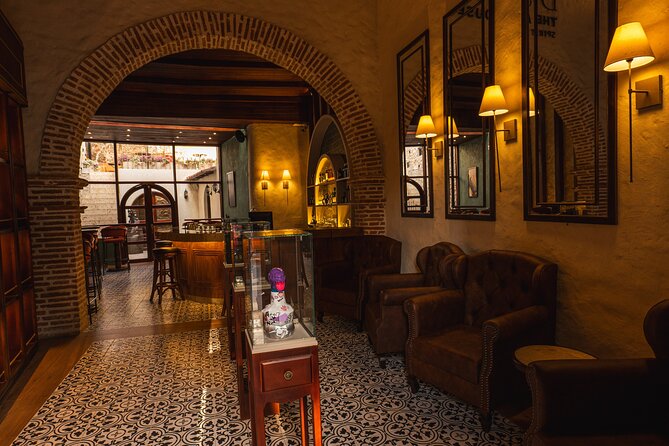 Exclusive Dictator Rum Tasting - The shared table and the social side