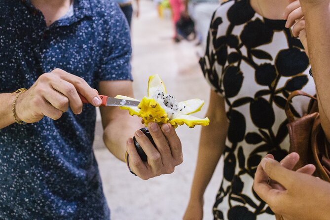 Exotic Fruit Tour - Tasting unfamiliar Colombian fruit