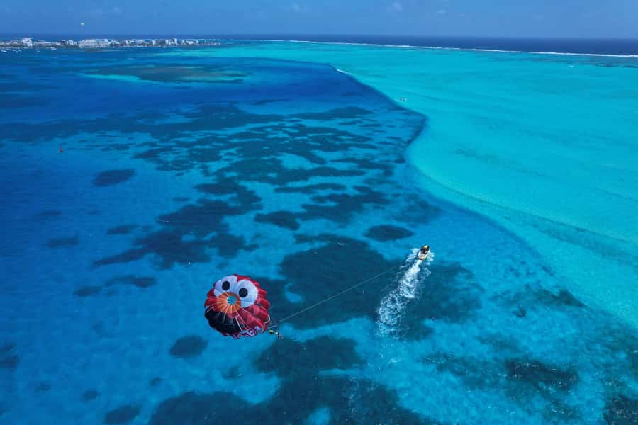 Fly over the 7-Colored Sea Parasail San Andres + Go PRO Camera Included - Key points to know before you book
