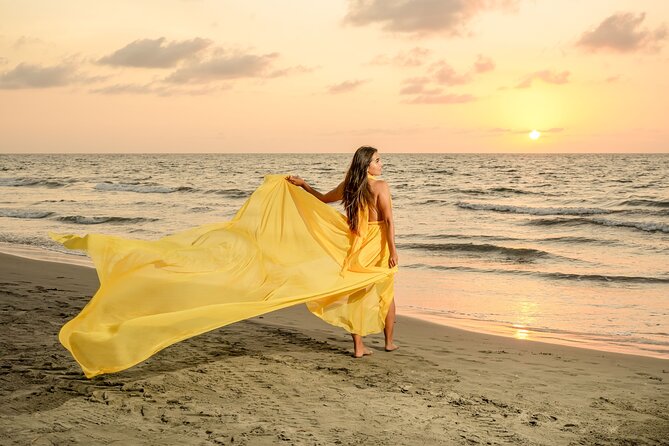 Flying Dress Cartagena - Historic Center or Golden hour or beach - Choosing between the Walled City and the beach
