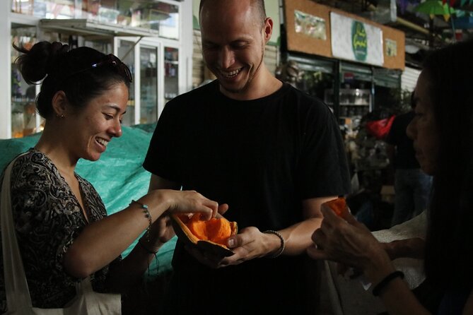 Food tour in Cali with exotic fruits, breads and drinks - Spanish practice with a local guide