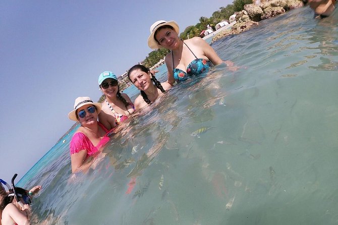 Four Islands Experience Isla Baru - Cholon and Agua Azul: Two Different Isla Baru Stops