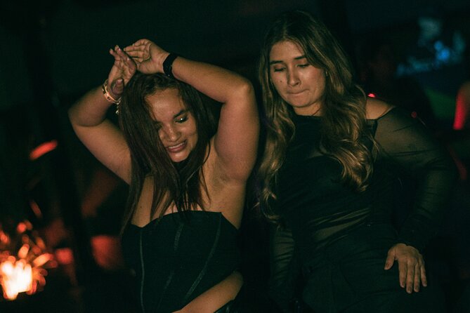 Friday Night Street Salsa and Bar Crawl in Cali, Colombia - Dress, timing, and what to carry