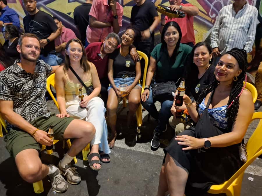 Friday Salsa Pub Crawl in Cali - The 15-minute walk to Flavor Street