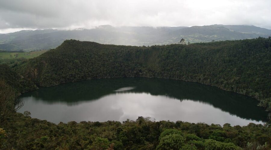 From Bogota: Explore the town of Guatavita, the lagoon and the "Casa Loca". - The Guatavita Lagoon and the El Dorado story