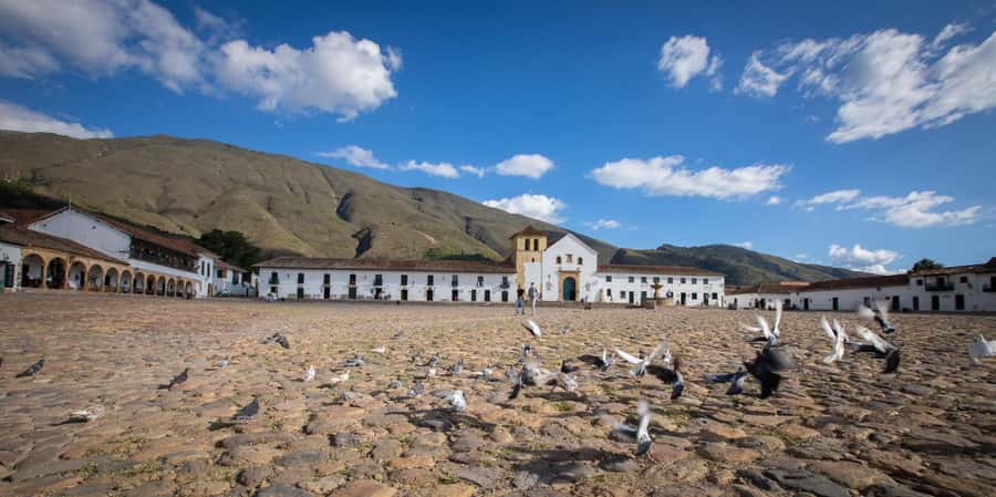 From Bogotá: Tour to Villa de Leyva, Ráquira, Casa Terracota, and Pozos Azules - The Boyacá Bridge puts the day in context