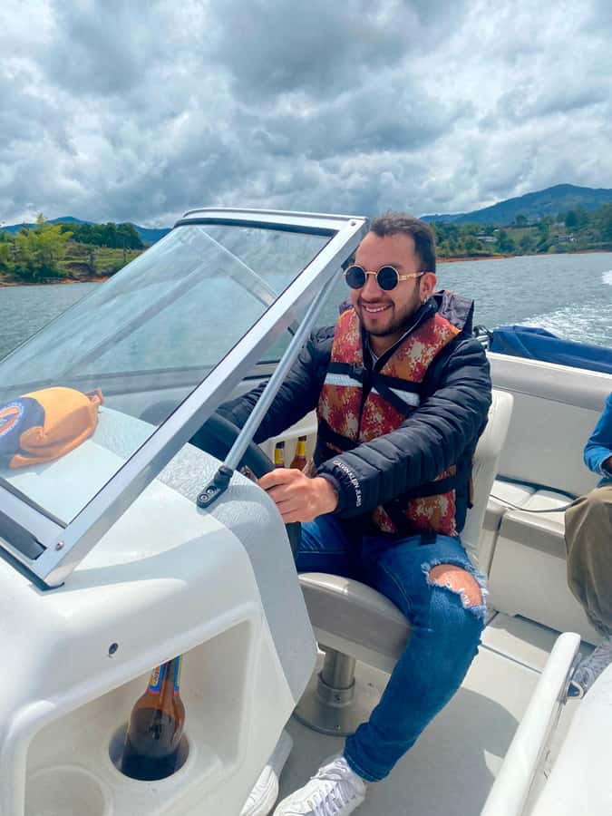 From Guatape: Pablo Escobar Mansion, Paintball & Boat Ride - Who will enjoy this tour most?