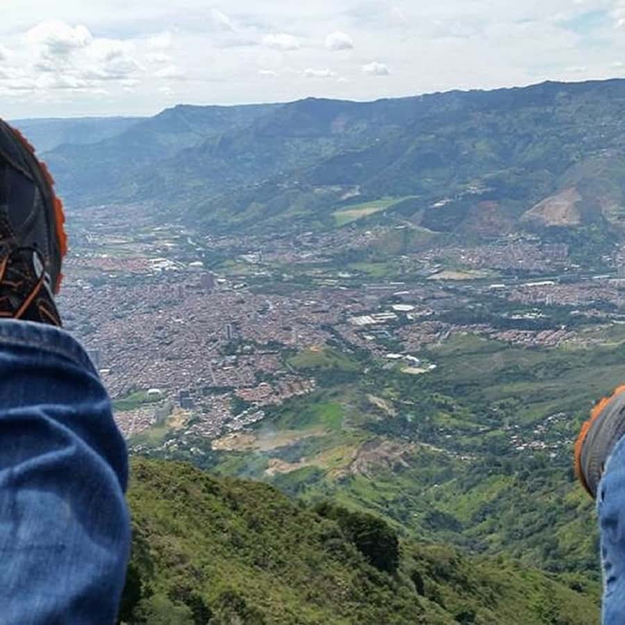 From Medellin: Andes Paragliding Expereince - Arriving At San Felix