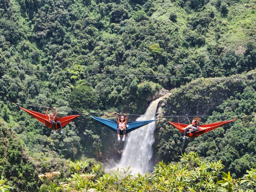 From Medellín: Dream Hammocks, Zipline, & Waterfall Day Trip - Leaving Medellín for the mountains