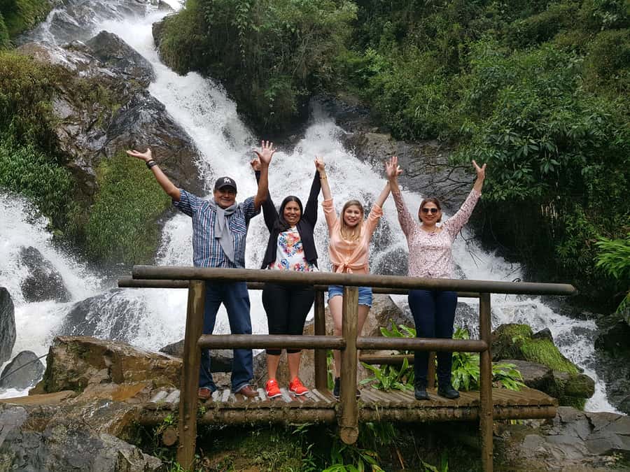 From Medellín: El Retiro Private Tour with Food Tastings - Tasting Paisa food, with realistic expectations