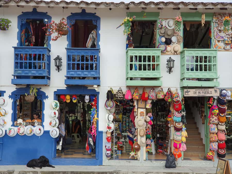 From Medellin: Guatapé and Coffee Private Day Tour - The Old Peñol replica and a town that moved
