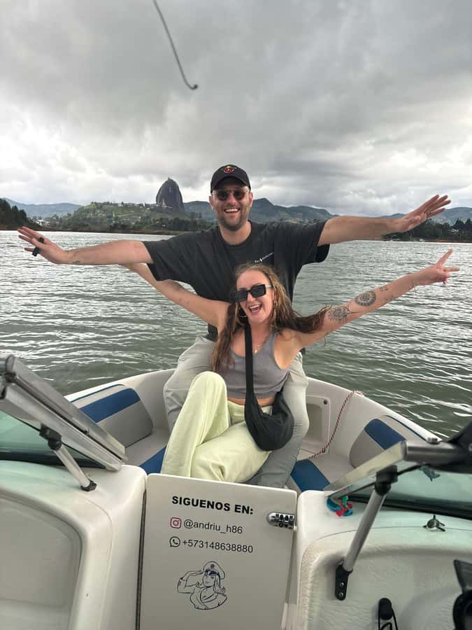 From Medellín: Guatape Private Tour, El Peñol, Boat Ride - Key points at a glance