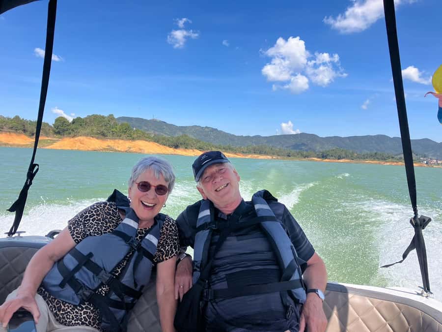 From Medellín: Guatape Private Tour, El Peñol, Boat Ride - Climbing El Peñol Rock for the big view