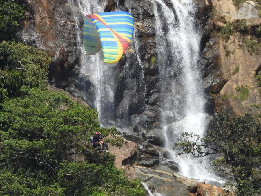 From Medellín: Paragliding Flight and Guatape Tour - Key points before you book