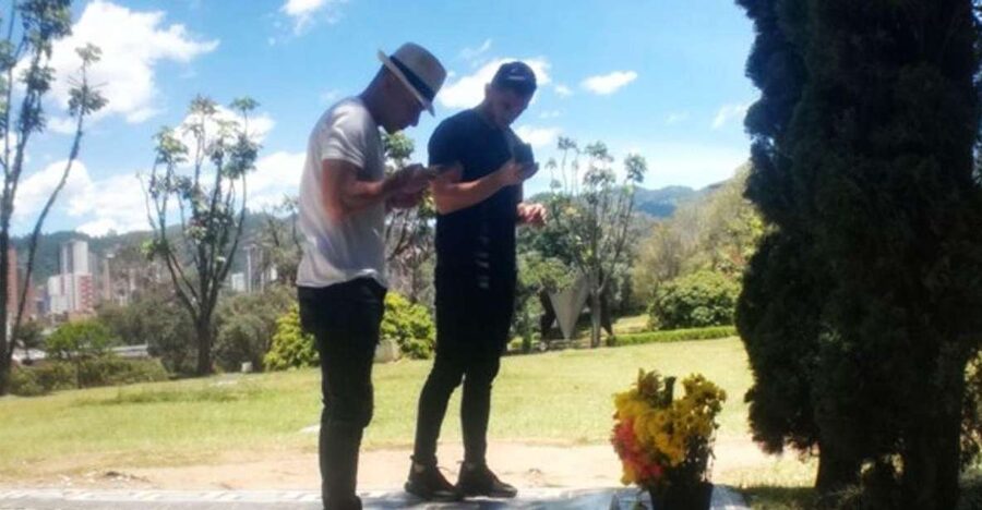 From Medellín: Private Pablo Escobar History Tour - Why a private tour makes sense here