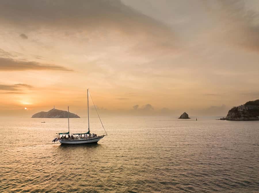 From Santa Marta: Sunset Sailboat Tour with 2 Beverages - Meeting the Sonata Boat at Marina Internacional