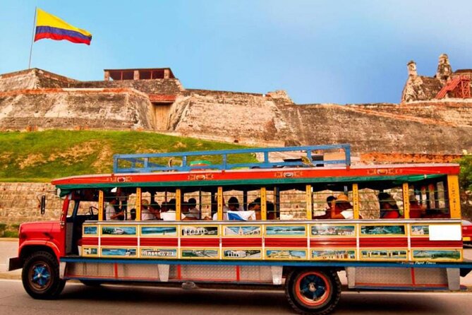 Full BILINGUAL CITYTOUR, Castle Entrance and Monuments - Five things to know before you book