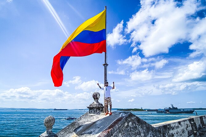 Full Day 5 Best Rosario Islands Spots Make Friends & do Snorkel - Rosario Islands snorkeling in deeper water