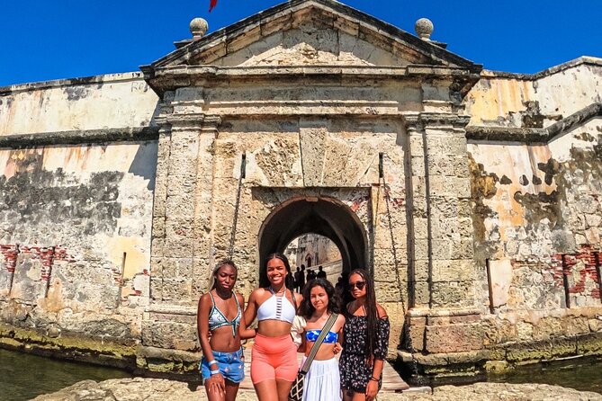 Full Day Cartagena Tour of 5 Islands with Plankton Included - Who should book this long island day?