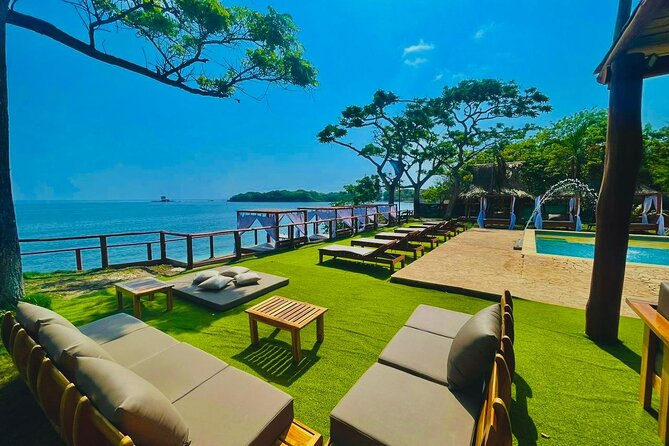 Full Day Experience Islas del Rosario at IBBIZA Beach Club - The sports boat ride to Rosario