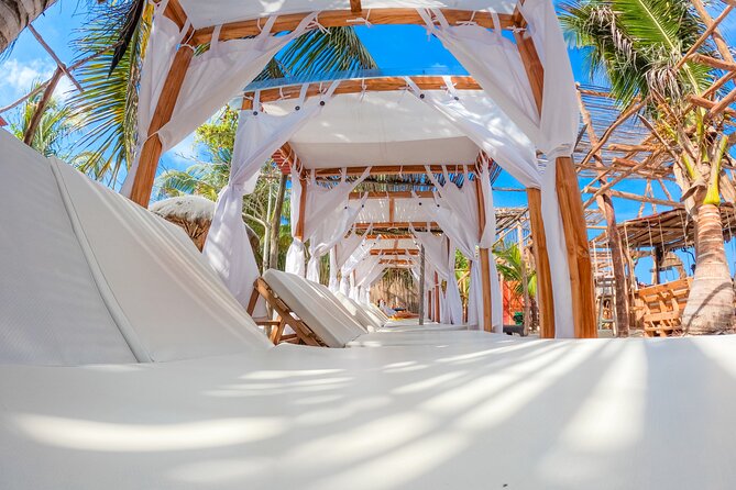 Full day in playa blanca from cartagena - Arriving at Mambo Beach Club