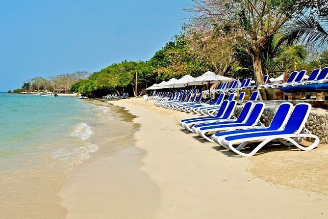Full day Isla del Encanto - Rosario Islands - Free time, guided options, and kayaking