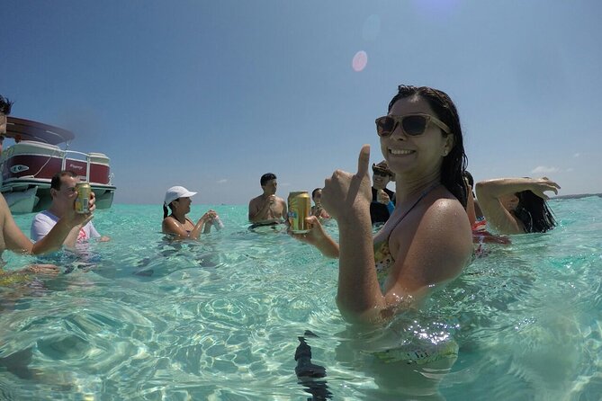 Full Day Marine Tour in San Andres - Old Point mangroves and the El Ojo mural