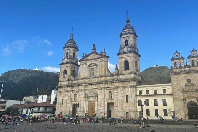 Full Day Private Tour Historical Center La Candelaria and Monserrate - Chorro de Quevedo and the Older Streets of La Candelaria