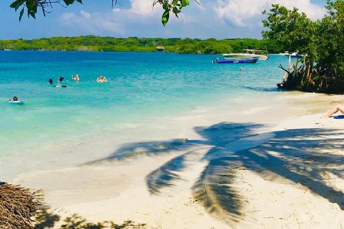 Full Day Rosario Islands Playa Agua Azul Cholon Playa Blanca - Five things to know before you book