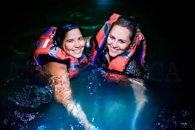 Full-Day Tour Baru - National Aviary and Playa Blanca + Bioluminescent Plankton - Key points before you book