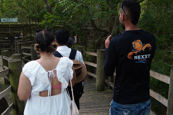Full-Day Tour Baru - National Aviary and Playa Blanca + Bioluminescent Plankton - A 6:00 a.m. start and a slow ride to Barú