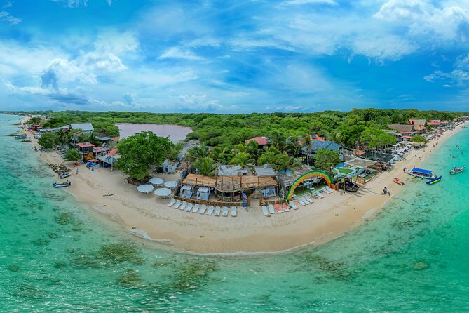 Full Day Tour of 5 Must-See Places in the Rosario Islands - San Fernando Fort puts Cartagena’s coast in context