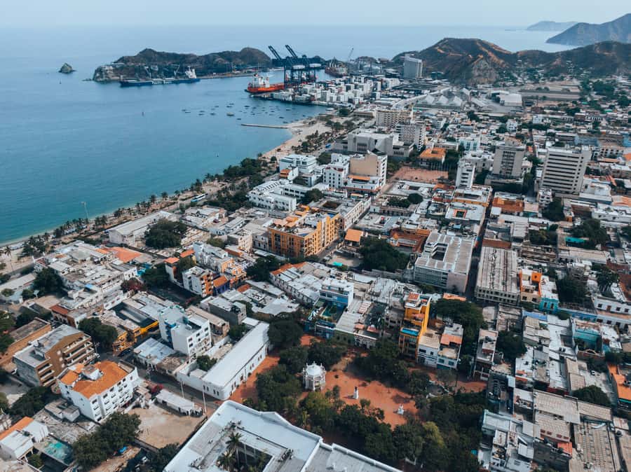 Gold Museum & Santa Marta Old City Tour - Simon Bolivar Park and the city’s public memory