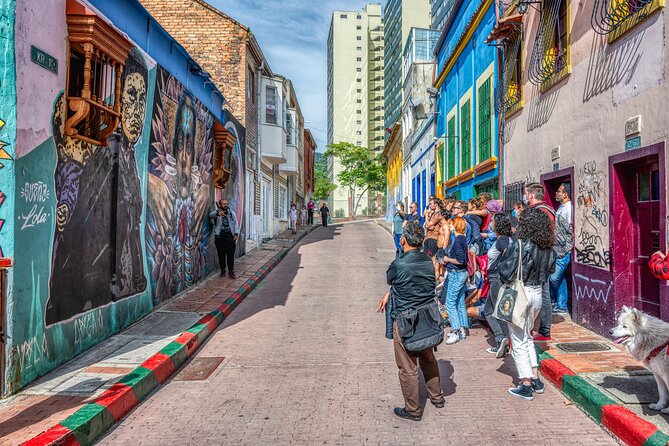 Graffiti Tour: a fascinating walk through a street art City - Key points to know before you book