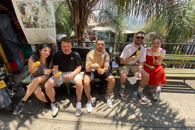 Graffiti Tour | Commune 13 guided by locals - Taking the Comuna 13 outdoor escalators